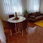 Apartments Lola