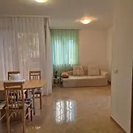 Apartments Lola