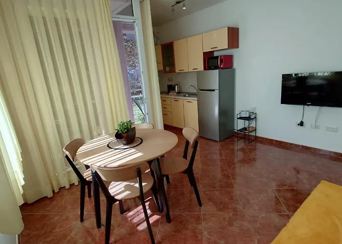 Apartments Lola